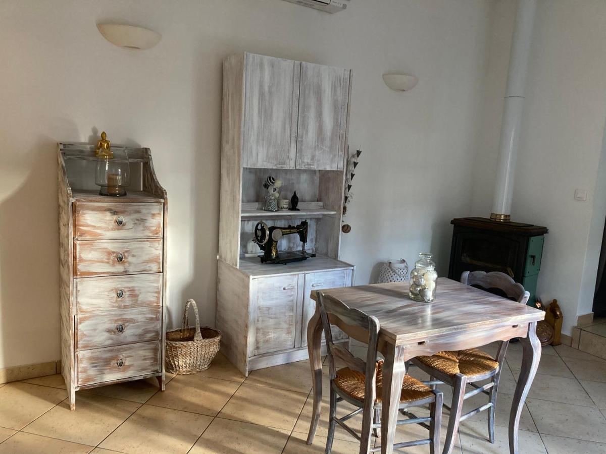 Gite Encore Un Soir Hyères Buitenkant foto
